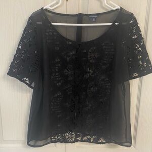 AMERICAN EAGLE OUTFITTERS Woman’s Black Woven Lace Blouse